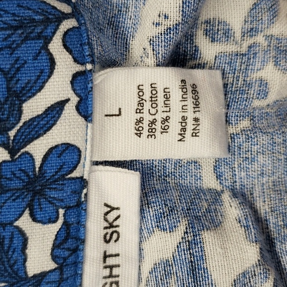 Midnight Sky, Blue and White Linen Blend Floral Crop Top/Jacket - Picture 6 of 6